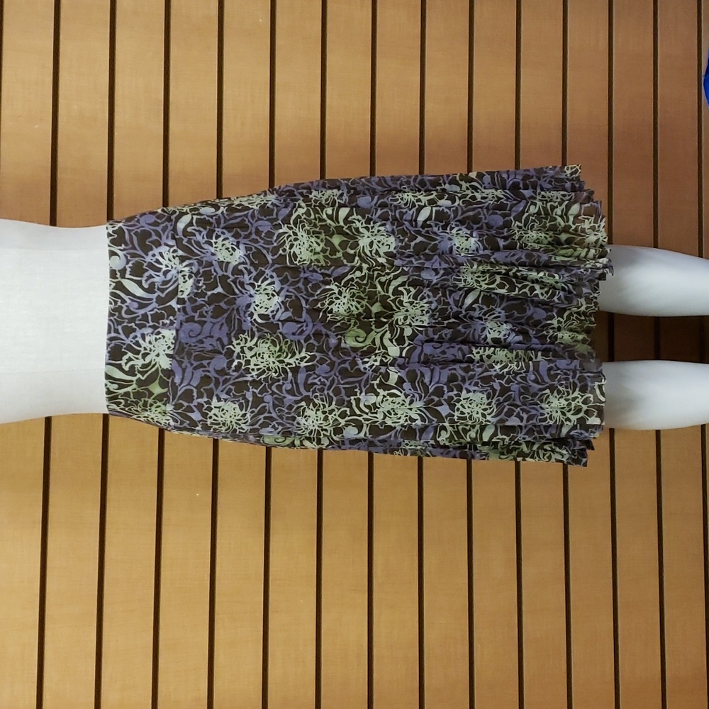 Axcess Liz Claiborne Pleated Floral Print A-Line Skirt Size 12 Knee Length